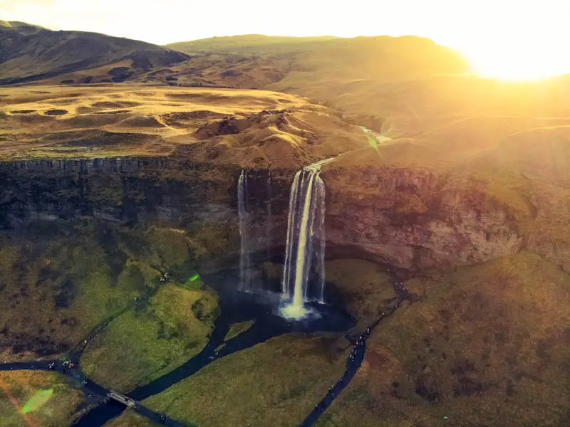 Καταρράκτης Seljalandsfoss